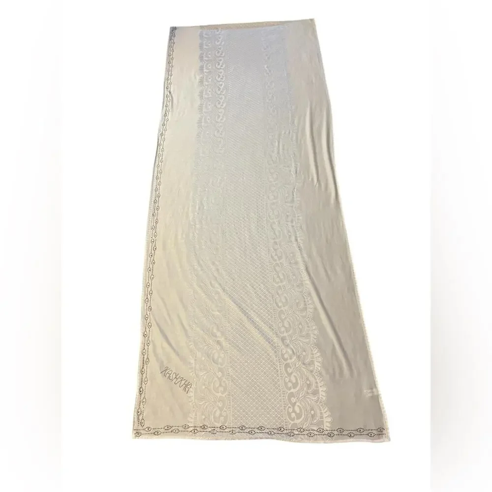 Lace Silky feeling Iridescent Beading along Boarder Eye look detail Mystical